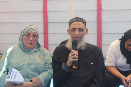 The founder of Siyafunda Community Technology Centre Ismail Ahmed Bham address guests.